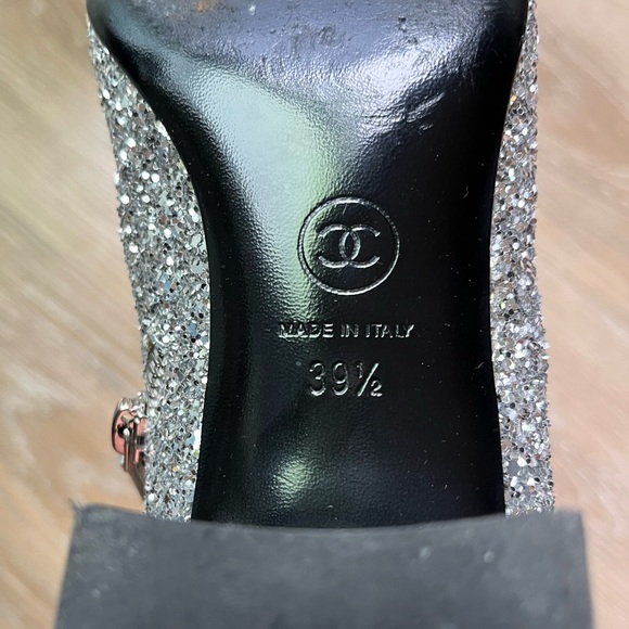 Chanel Silver Glitter Boots with Black Captoe - 39.5 (Fall/Winter 2017) - Picture 6 of 6